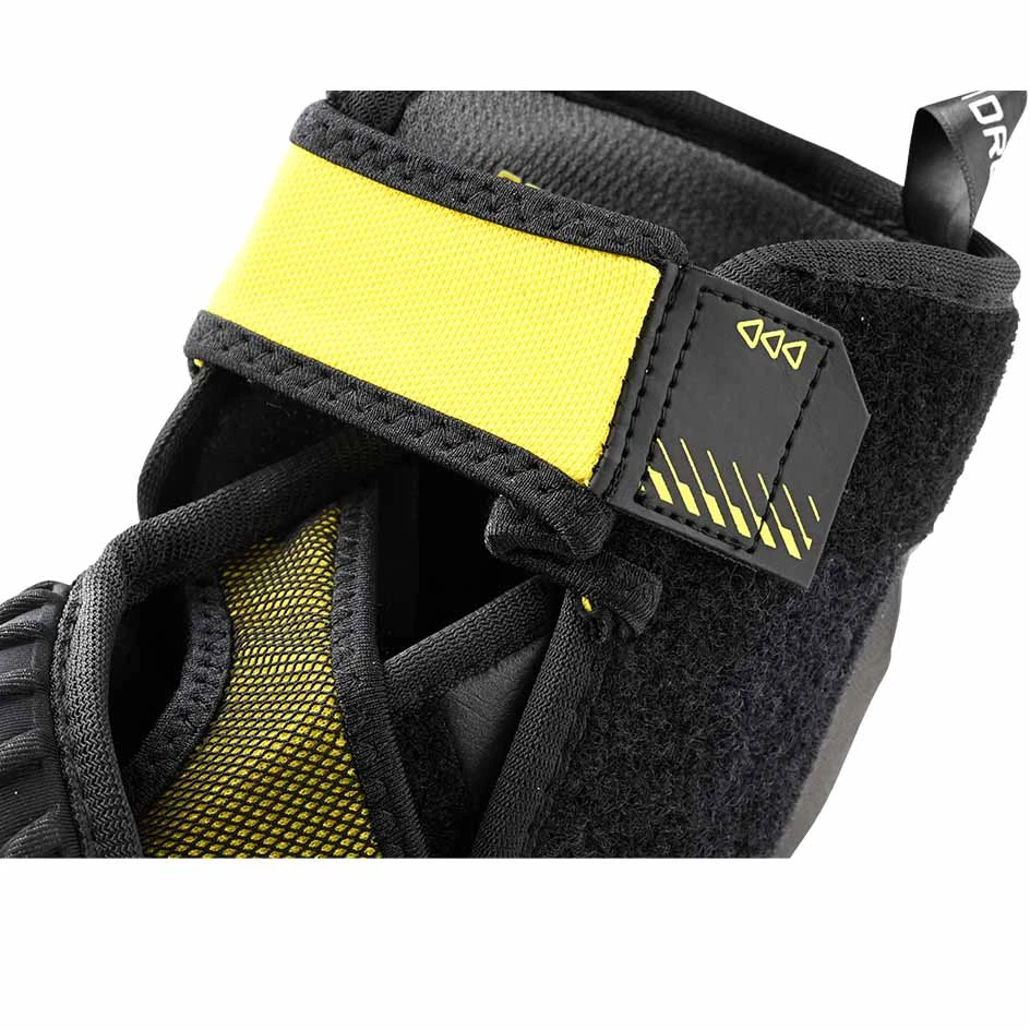 Bauer Supreme Mach Elbow Pads Junior 4 Bauer Supreme Mach Elbow Pads Junior - Image 4